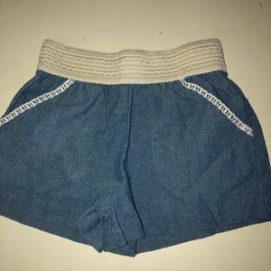 cloth shorts size 7/8 pockets in front stretchy